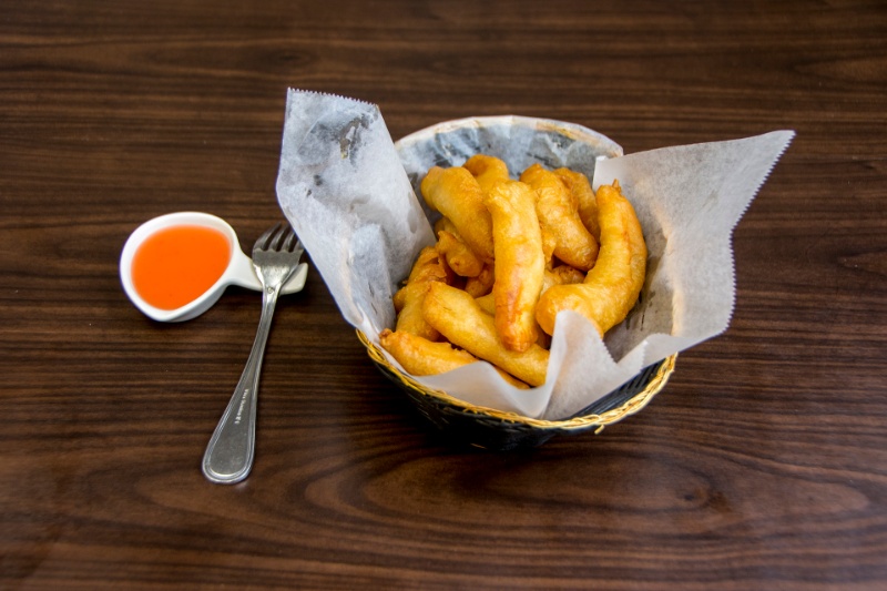 a08. fried chicken fingers (12 pc) 炸鸡条